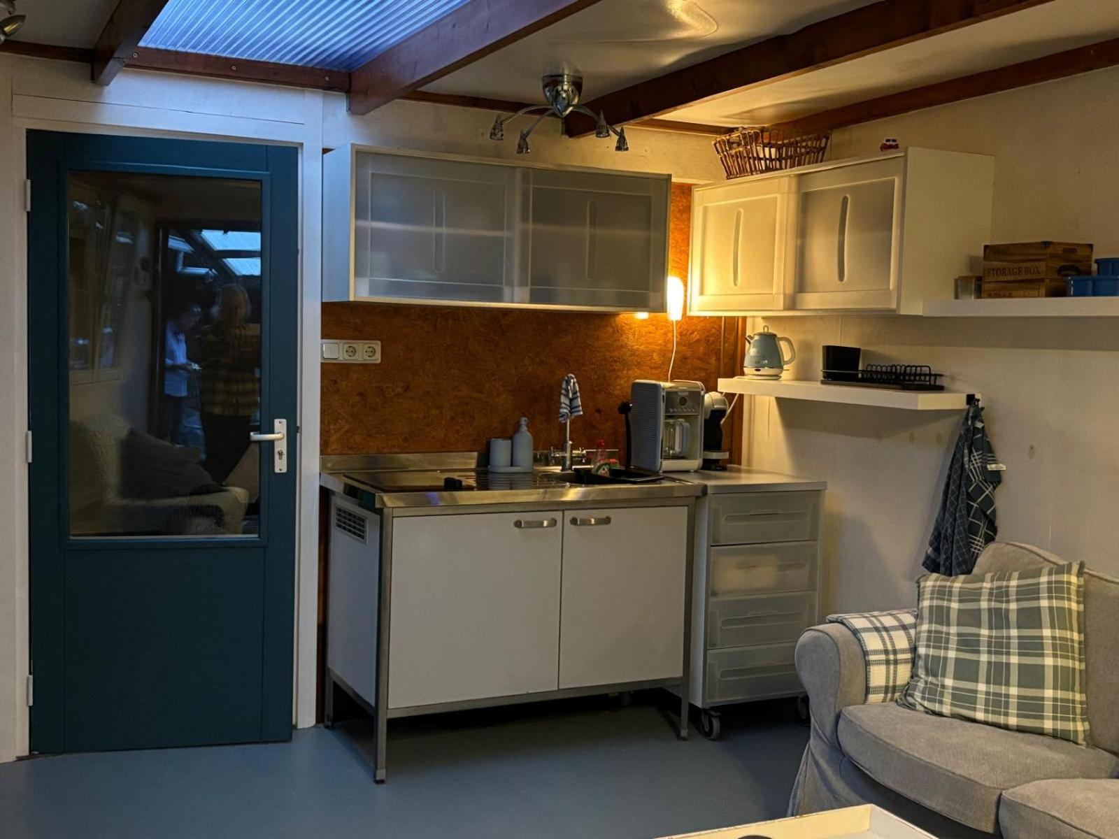 Aan De Dijk Guest house